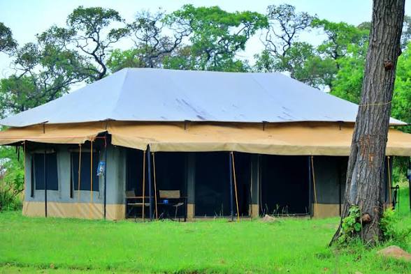 Tanzania Bush Camp Mara River