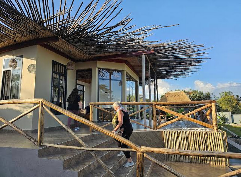 Oiti Boma Lodge