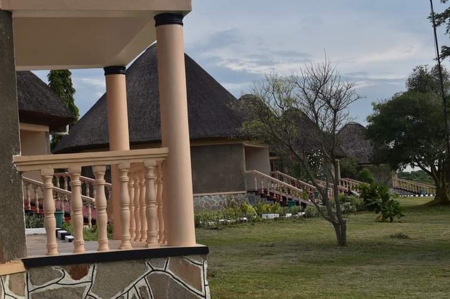 Parkside Safari Lodge