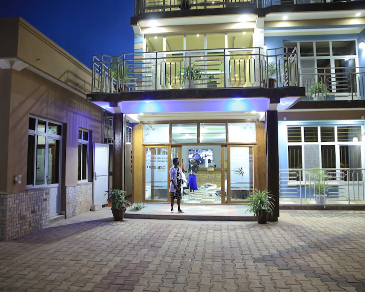 Isango Hotel