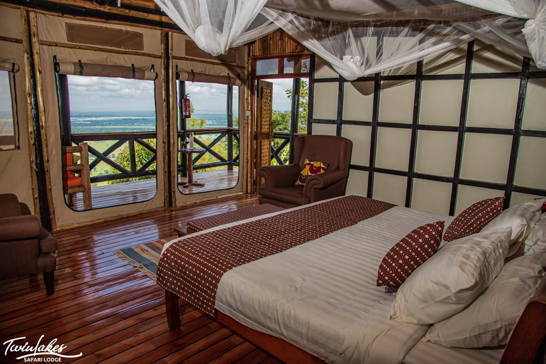 Twin Lake Safari Lodge