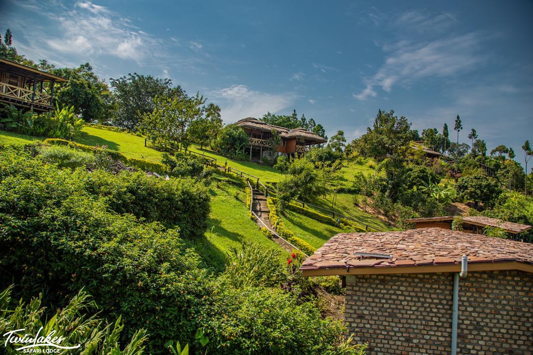 Twin Lake Safari Lodge