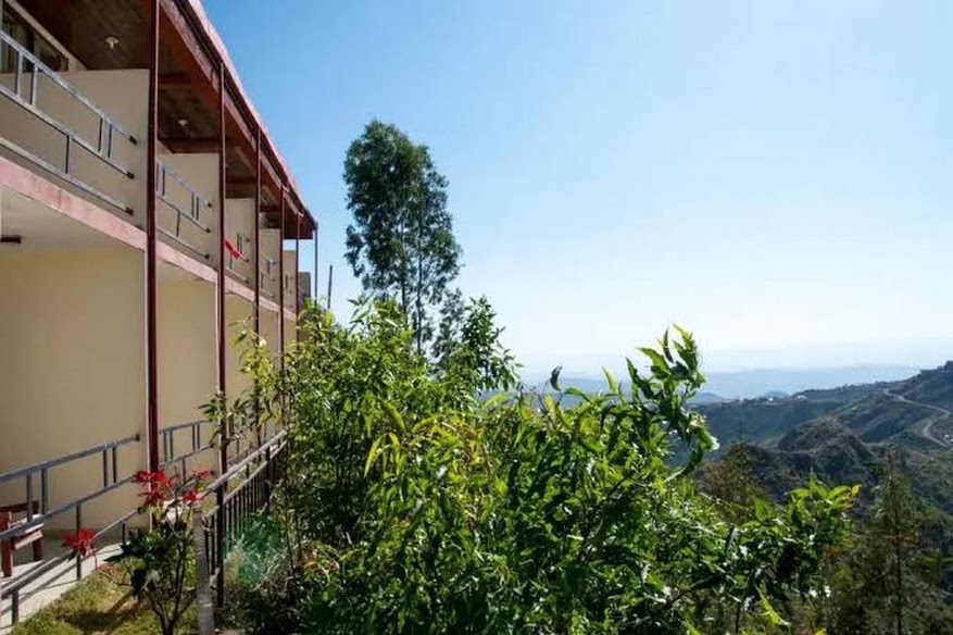 Top Twelve Hotel