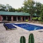 Simba Safari Lodge