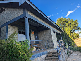 Gipiri & Labongo Safari Lodge