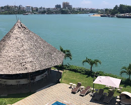 CityBlue Creekside Hotel & Suites