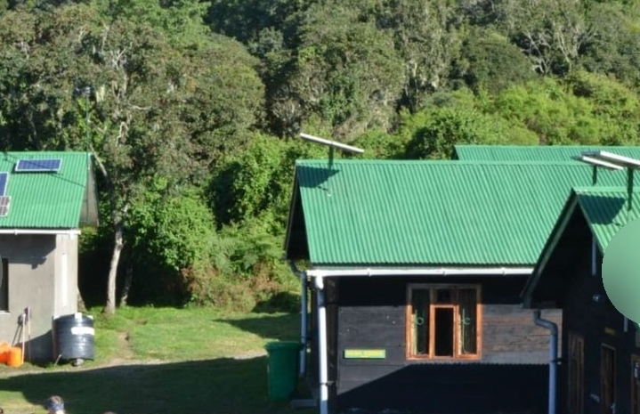 Miriakamba Hut