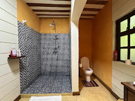 Four Gorillas Lodge